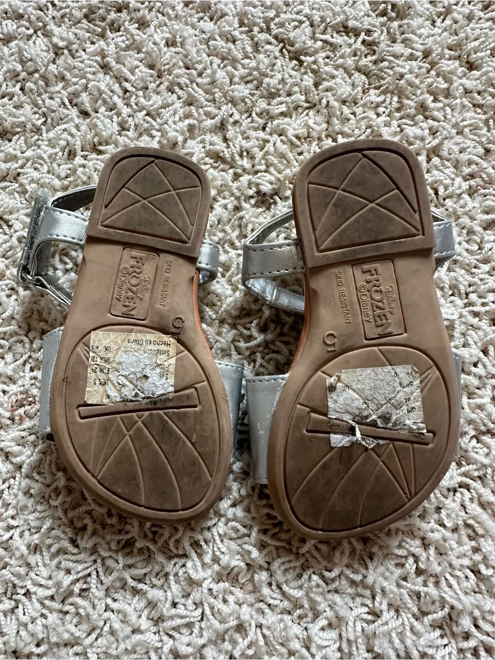 Disney Silver Floral Sandals with White Accents - Frozen